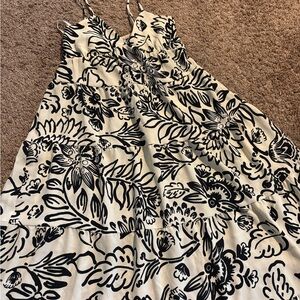 Montreal LA Floral Black and White A-Line Maxi Dress